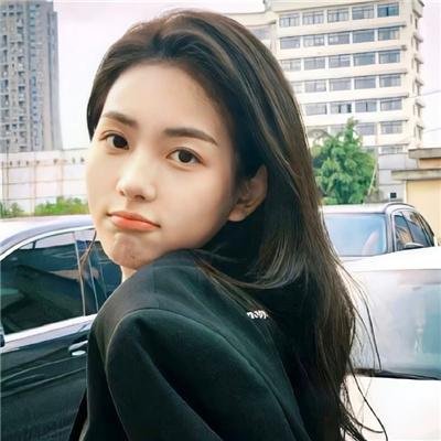 冲浪女孩布鲁娜